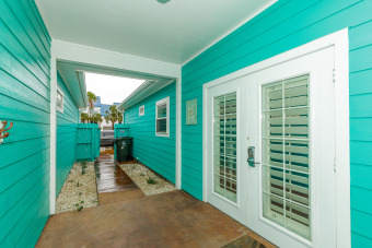Lake House Gulf Coast Cabana TMRQ401K-Beautiful Style Cottage W Pool & Private Patio, , on Gulf of Mexico - Corpus Christi in Texas - Lakehouse Vacation Rental - Lake Home for rent on LakeHouseVacations.com