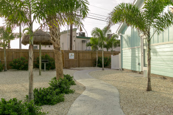 Lake House Beautifully decorated Townhouse in a quiet central location on the Island., , on Gulf of Mexico - Corpus Christi in Texas - Lakehouse Vacation Rental - Lake Home for rent on LakeHouseVacations.com