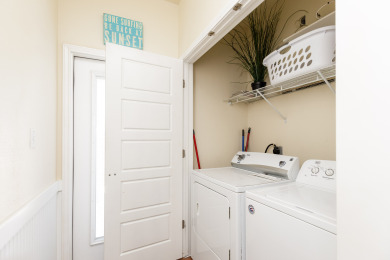Lake House Ample 5BR Townhome w Private Patio, WasherDryer & Allocated Parking, , on Gulf of Mexico - Corpus Christi in Texas - Lakehouse Vacation Rental - Lake Home for rent on LakeHouseVacations.com