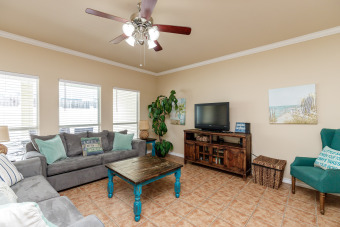 Lake House Beach Haven Retreat TBH304K-Close to Beach W Sparkling Heated Pool Area, , on Gulf of Mexico - Corpus Christi in Texas - Lakehouse Vacation Rental - Lake Home for rent on LakeHouseVacations.com