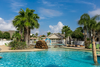 Lake House Palm Bay Breeze CPB703K-Comfy Coastal Condo W The Best Pool on The Island!, , on Gulf of Mexico - Corpus Christi in Texas - Lakehouse Vacation Rental - Lake Home for rent on LakeHouseVacations.com