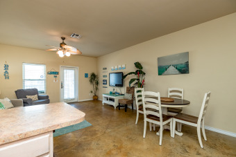 Lake House Palm Bay Breeze CPB703K-Comfy Coastal Condo W The Best Pool on The Island!, , on Gulf of Mexico - Corpus Christi in Texas - Lakehouse Vacation Rental - Lake Home for rent on LakeHouseVacations.com