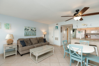  Ad# 20119 lake house for rent on LakeHouseVacations.com, lakehouse, lake home rental, lakehome for rent, vacation, holiday, lodging, lake