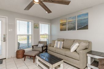 Lake House Pet Friendly, Relax & Hear The Sound of The Waves From One Bedroom Condo, , on Gulf of Mexico - Corpus Christi in Texas - Lakehouse Vacation Rental - Lake Home for rent on LakeHouseVacations.com