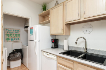  Ad# 20151 lake house for rent on LakeHouseVacations.com, lakehouse, lake home rental, lakehome for rent, vacation, holiday, lodging, lake