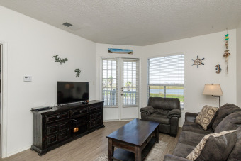 Lake House Beachside Bliss CBC224K-Updated, Second Floor Condo Close to The Beach, , on Gulf of Mexico - Corpus Christi in Texas - Lakehouse Vacation Rental - Lake Home for rent on LakeHouseVacations.com