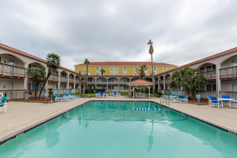 Lake House YOU'VE FOUND IT! Yr Long Monthly Rentals Close to the Beach W Heated Pool, , on Gulf of Mexico - Corpus Christi in Texas - Lakehouse Vacation Rental - Lake Home for rent on LakeHouseVacations.com