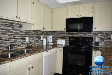  Ad# 20231 lake house for rent on LakeHouseVacations.com, lakehouse, lake home rental, lakehome for rent, vacation, holiday, lodging, lake