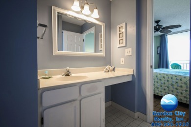  Ad# 20231 lake house for rent on LakeHouseVacations.com, lakehouse, lake home rental, lakehome for rent, vacation, holiday, lodging, lake