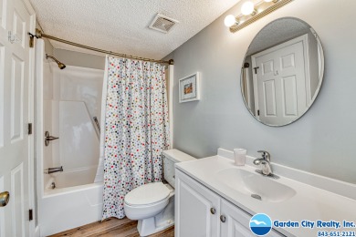  Ad# 20232 lake house for rent on LakeHouseVacations.com, lakehouse, lake home rental, lakehome for rent, vacation, holiday, lodging, lake
