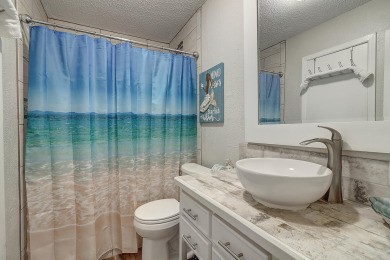 Lake House Coastal cottage full of mermaid charm, 5 blocks from Fulton Beach., , on Gulf of Mexico - Aransas Bay in Texas - Lakehouse Vacation Rental - Lake Home for rent on LakeHouseVacations.com
