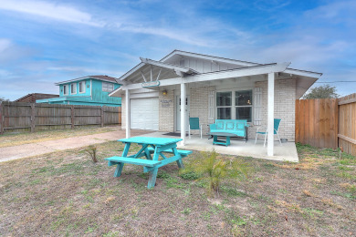 Lake House Coastal cottage full of mermaid charm, 5 blocks from Fulton Beach., , on Gulf of Mexico - Aransas Bay in Texas - Lakehouse Vacation Rental - Lake Home for rent on LakeHouseVacations.com