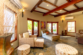 Lake House Stunning Luxury Beachfront Villa. Dipping Pool and Full Pool. 5BDR, , on  in Belize District - Lakehouse Vacation Rental - Lake Home for rent on LakeHouseVacations.com
