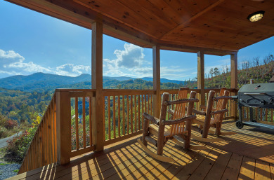 Lake House Extra - Ordinary - Enjoy amazing views form this unique cabin!, , on Powdermilk Creek - Gatlinburg in Tennessee - Lakehouse Vacation Rental - Lake Home for rent on LakeHouseVacations.com