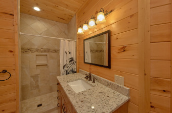  Ad# 20514 lake house for rent on LakeHouseVacations.com, lakehouse, lake home rental, lakehome for rent, vacation, holiday, lodging, lake
