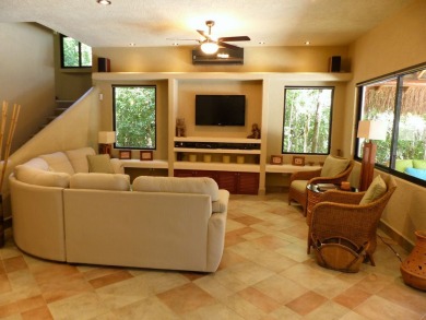  Ad# 20534 lake house for rent on LakeHouseVacations.com, lakehouse, lake home rental, lakehome for rent, vacation, holiday, lodging, lake