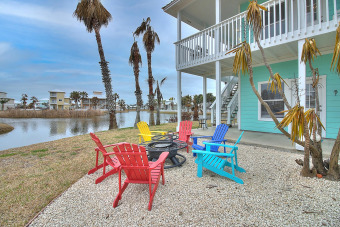 Lake House Spacious beach house located in a private community. Golf cart boardwalk., , on Gulf of Mexico - Port Aransas in Texas - Lakehouse Vacation Rental - Lake Home for rent on LakeHouseVacations.com