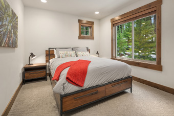Lake House Luxurious Modern Mountain Home! Perfect for Families or Adult Couples, , on Lake Cle Elum in Washington - Lakehouse Vacation Rental - Lake Home for rent on LakeHouseVacations.com