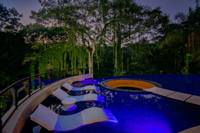  Ad# 20605 lake house for rent on LakeHouseVacations.com, lakehouse, lake home rental, lakehome for rent, vacation, holiday, lodging, lake