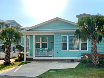 Lake House Sea More Sun Sweet Little Duplex Right Across the Street From the Ocean, , on Atlantic Ocean - Kure Beach in North Carolina - Lakehouse Vacation Rental - Lake Home for rent on LakeHouseVacations.com