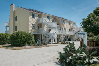 Lake House Bob's Place Beautiful Oceanfront Condo With Resort Style Amenities, , on Atlantic Ocean - Kure Beach in North Carolina - Lakehouse Vacation Rental - Lake Home for rent on LakeHouseVacations.com