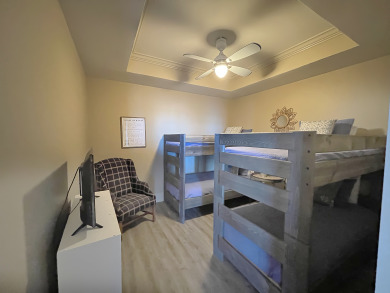 Ad# 20826 lake house for rent on LakeHouseVacations.com, lakehouse, lake home rental, lakehome for rent, vacation, holiday, lodging, lake