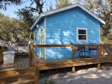 Lake House 11 super cute efficiency cottage tucked away on a quiet, private half acre.., , on Gulf of Mexico - Aransas Bay in Texas - Lakehouse Vacation Rental - Lake Home for rent on LakeHouseVacations.com