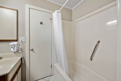  Ad# 20875 lake house for rent on LakeHouseVacations.com, lakehouse, lake home rental, lakehome for rent, vacation, holiday, lodging, lake