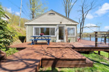 Lake House Lake Front - Sleeps 6, , on Page Lake in Pennsylvania - Lakehouse Vacation Rental - Lake Home for rent on LakeHouseVacations.com