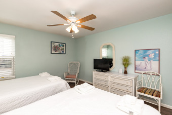 Lake House Surfside 107-First Floor, Pet Friendly W Spacious Interior & Heated Pool, , on Gulf of Mexico - Corpus Christi in Texas - Lakehouse Vacation Rental - Lake Home for rent on LakeHouseVacations.com
