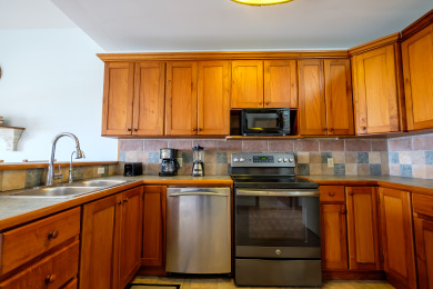  Ad# 20904 lake house for rent on LakeHouseVacations.com, lakehouse, lake home rental, lakehome for rent, vacation, holiday, lodging, lake