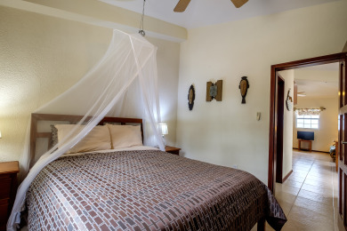Lake House Beachfront. Close to Secret Beach. Kayaks. Bikes. Pool. Paddleboards. 5BDR, , on  in Belize District - Lakehouse Vacation Rental - Lake Home for rent on LakeHouseVacations.com