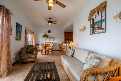 Ad# 20904 lake house for rent on LakeHouseVacations.com, lakehouse, lake home rental, lakehome for rent, vacation, holiday, lodging, lake