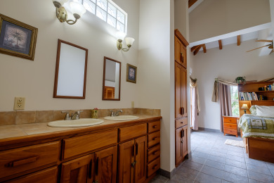  Ad# 20904 lake house for rent on LakeHouseVacations.com, lakehouse, lake home rental, lakehome for rent, vacation, holiday, lodging, lake
