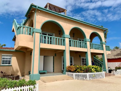 Lake House Beachfront. Close to Secret Beach. Kayaks. Bikes. Pool. Paddleboards. 4BDR, , on  in Belize District - Lakehouse Vacation Rental - Lake Home for rent on LakeHouseVacations.com