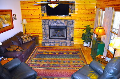 Lake House Little Heaven is not that little, 43 on a Byers Creek,Hot Tub, , on Byers Creek in Georgia - Lakehouse Vacation Rental - Lake Home for rent on LakeHouseVacations.com