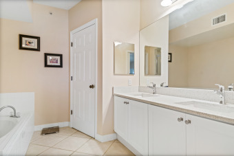 Lake House Luxury Direct Beachfront - Huge Private Balcony , , on  in Florida - Lakehouse Vacation Rental - Lake Home for rent on LakeHouseVacations.com