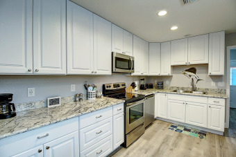Lake House New! Charming and eclectic 2 bedroom, 1 bath, 5 minutes to Rockport Beach!, , on Gulf of Mexico - Aransas Bay in Texas - Lakehouse Vacation Rental - Lake Home for rent on LakeHouseVacations.com