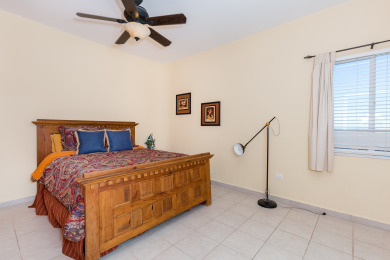 Ad# 20994 lake house for rent on LakeHouseVacations.com, lakehouse, lake home rental, lakehome for rent, vacation, holiday, lodging, lake