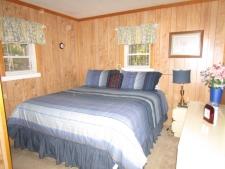 Lake House 2-209c: Tugaloo Park-12mi; Holcomb-2mi; 1 Level; Gas Fireplace; Screen Porch; 2 Kings, , on Lake Hartwell in Georgia - Lakehouse Vacation Rental - Lake Home for rent on LakeHouseVacations.com