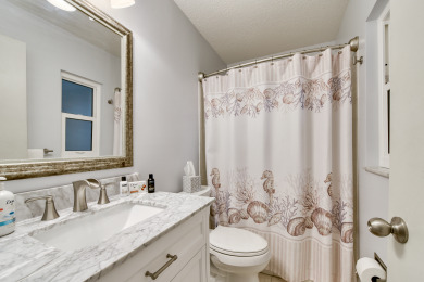  Ad# 21016 lake house for rent on LakeHouseVacations.com, lakehouse, lake home rental, lakehome for rent, vacation, holiday, lodging, lake
