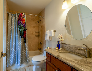  Ad# 21071 lake house for rent on LakeHouseVacations.com, lakehouse, lake home rental, lakehome for rent, vacation, holiday, lodging, lake