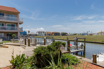 Lake House Island Dreams CMH101K-Waterfront Condo W Boat Slips & Tropical Pool, , on  in Texas - Lakehouse Vacation Rental - Lake Home for rent on LakeHouseVacations.com
