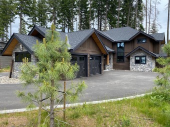 Lake House Just listed for summer 2021! Spacious home wGame Room, Fire Pit, & Hot Tub!, , on Lake Cle Elum in Washington - Lakehouse Vacation Rental - Lake Home for rent on LakeHouseVacations.com