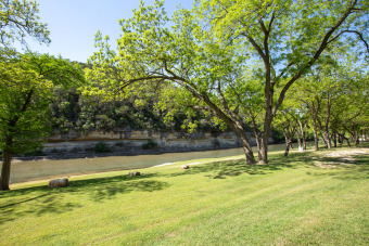 Lake House Upscale Guadalupe Riverfront! Gated, pool, direct river access!, , on Guadalupe River - New Braunfels in Texas - Lakehouse Vacation Rental - Lake Home for rent on LakeHouseVacations.com