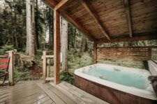 Lake House Mt. Baker Lodging Cabin #99 - Hot Tub, Pets Ok, Bbq, Wifi, Sleeps-6!, , on Nooksack River in Washington - Lakehouse Vacation Rental - Lake Home for rent on LakeHouseVacations.com