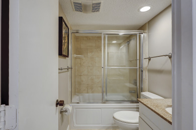 Lake House 258 Stoney Creek. Lovely 3 Bedroom Townhouse in Harbour Town, , on  in South Carolina - Lakehouse Vacation Rental - Lake Home for rent on LakeHouseVacations.com