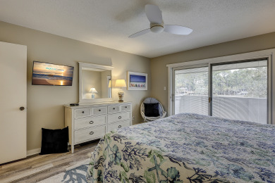 Lake House 258 Stoney Creek. Lovely 3 Bedroom Townhouse in Harbour Town, , on  in South Carolina - Lakehouse Vacation Rental - Lake Home for rent on LakeHouseVacations.com