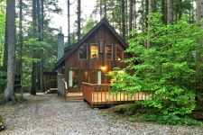 Lake House Mt Baker Lodging Cabin #35 - A/c, Pets Ok, Fireplace, Sleeps-6!, , on Nooksack River in Washington - Lakehouse Vacation Rental - Lake Home for rent on LakeHouseVacations.com