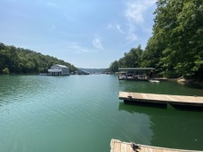 Lake House Witt's Cove Landing - 5bd, 3.5ba, Deep cove sheltered off the main channel, ideal for low-traffic, safe swimming , on Norris Lake in Tennessee - Lakehouse Vacation Rental - Lake Home for rent on LakeHouseVacations.com